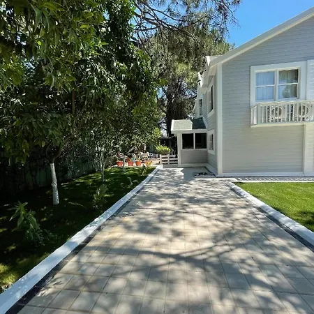 Very Special Villa, 63 Great For Family Reunions