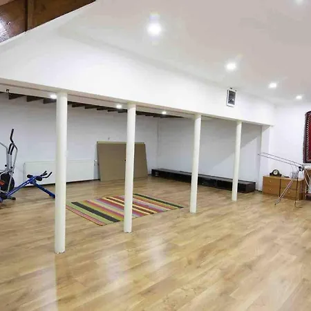 Very Special Villa, 63 Great For Family Reunions 호텔 4*