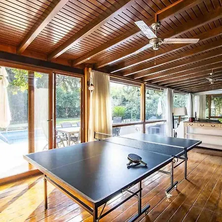 Very Special Villa, 63 Great For Family Reunions 호텔 4*